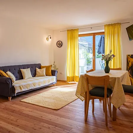 Apartment Haus18.3 Sluderno